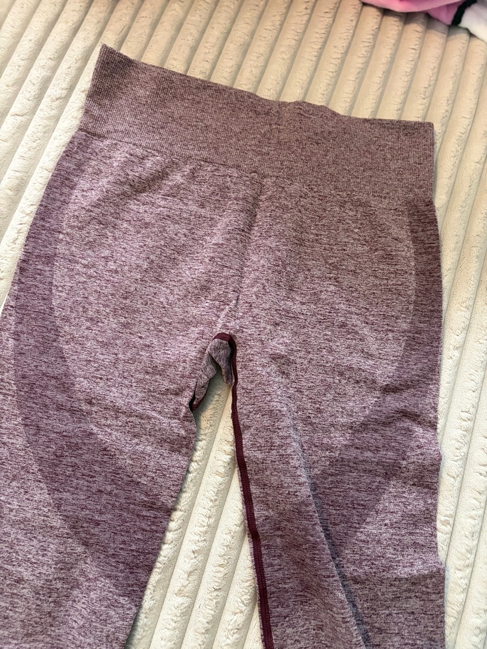 Women’s Victoria’s Secret Pink Seamless Active Leggings in Heather Plum